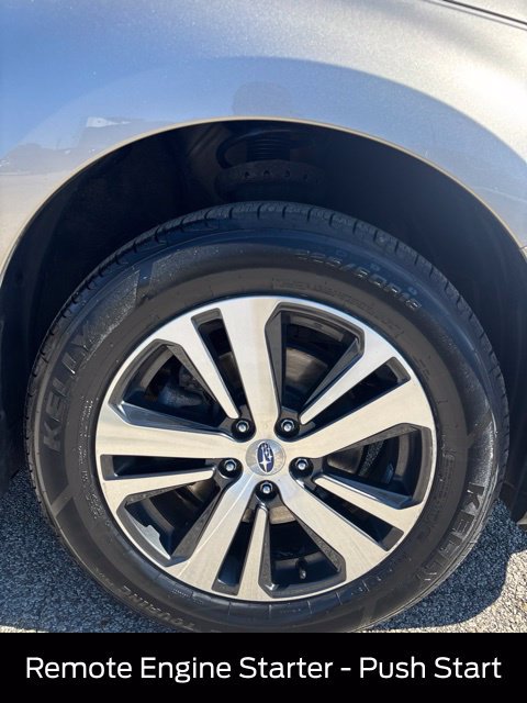 Used 2018 Subaru Outback 3.6R Limited AWD/4WD image 31