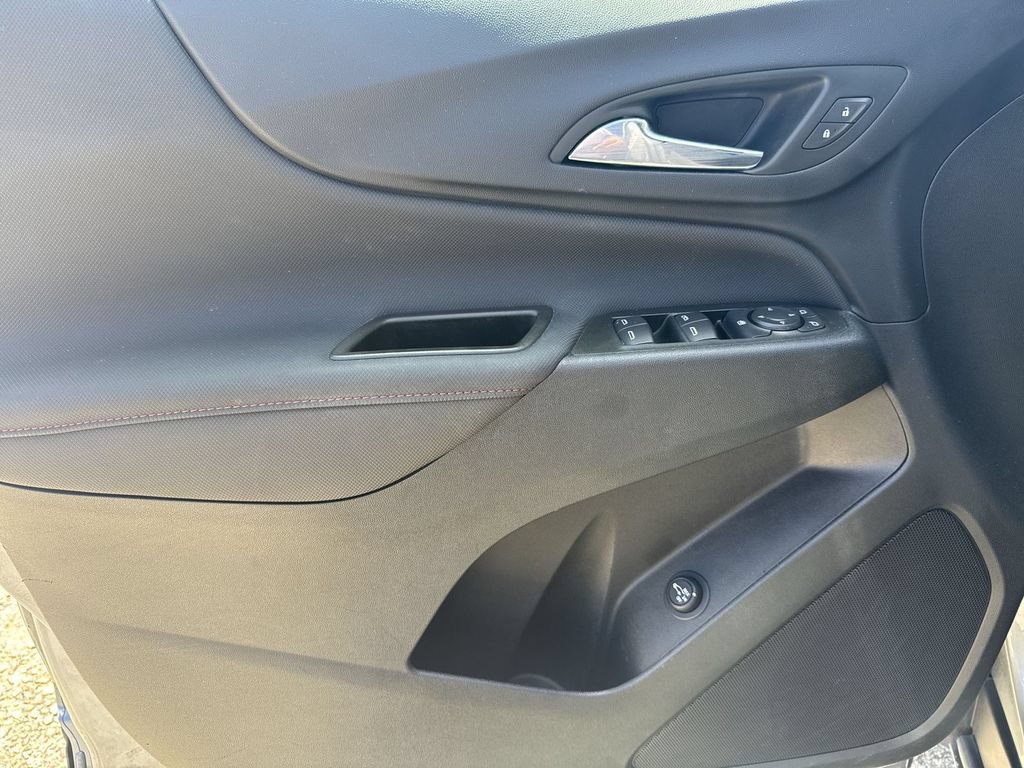 Used 2024 Chevrolet Equinox RS FWD image 15