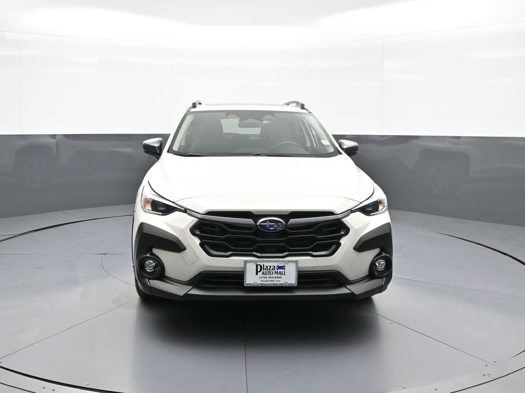 Used 2024 Subaru Crosstrek 2.0i Premium AWD/4WD image 2
