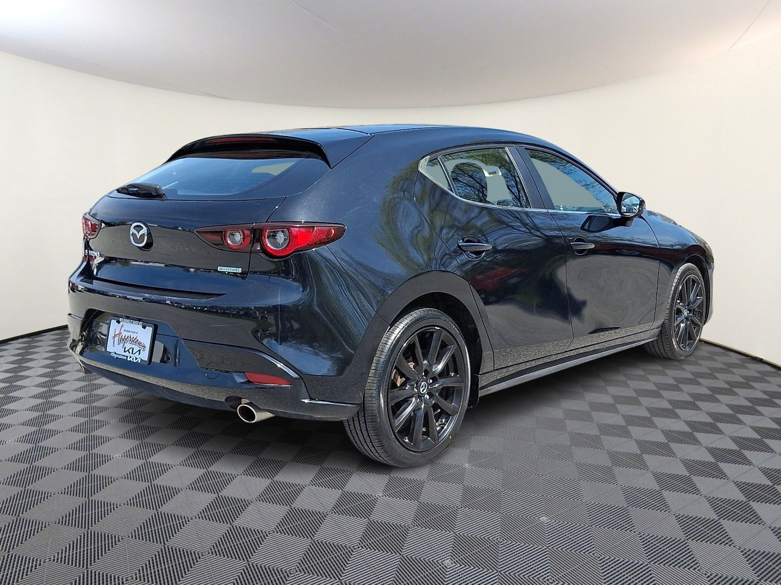 Used 2024 MAZDA MAZDA3 s FWD image 6
