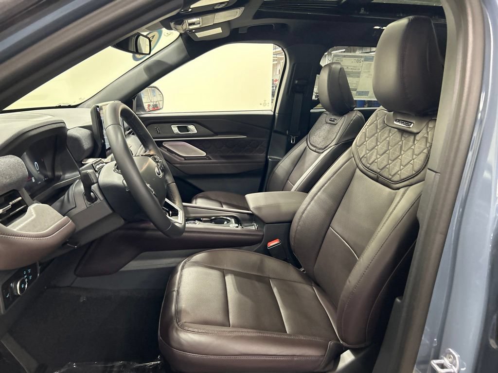 New 2027 Ford Explorer Platinum AWD/4WD image 9