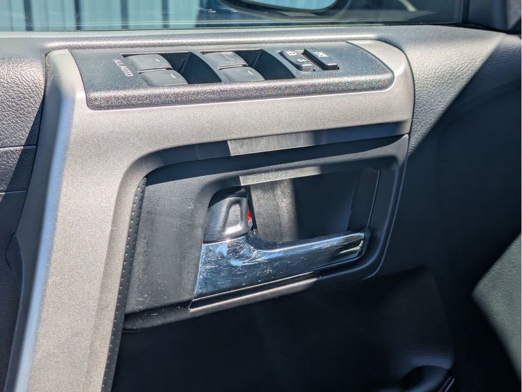 Used 2019 Toyota 4Runner SR5 Premium image 12