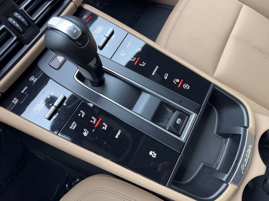 Used 2025 Porsche Macan Turbo image 66
