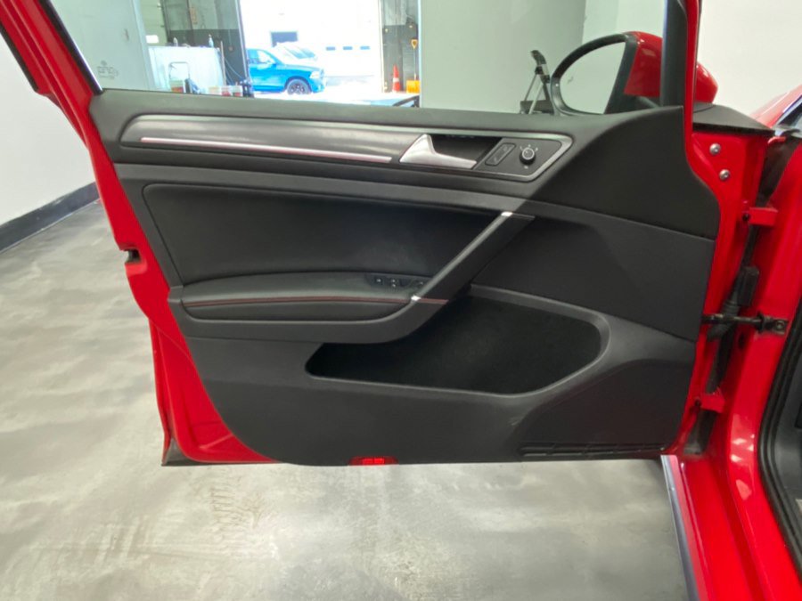 Used 2018 Volkswagen GTI S image 43