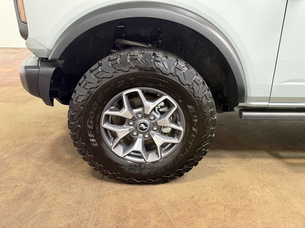 Used 2023 Ford Bronco Badlands image 86