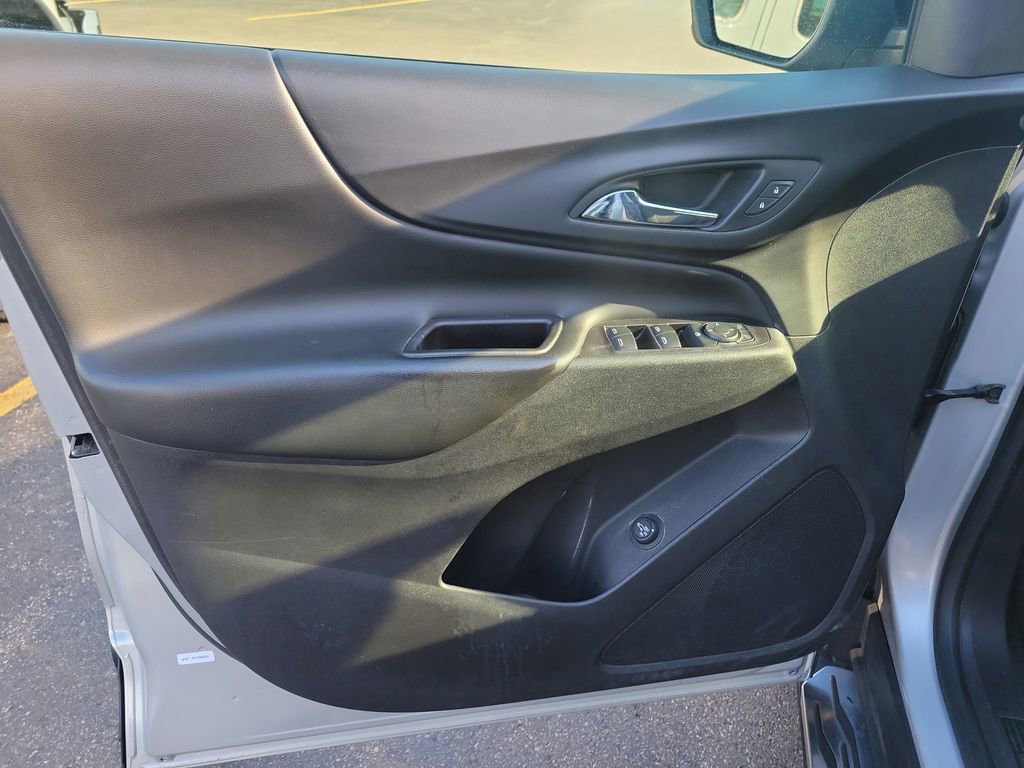 Used 2019 Chevrolet Equinox LT FWD image 22
