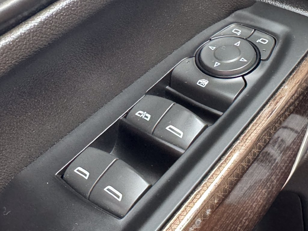 Used 2022 Chevrolet Silverado 2500 LT AWD/4WD image 26