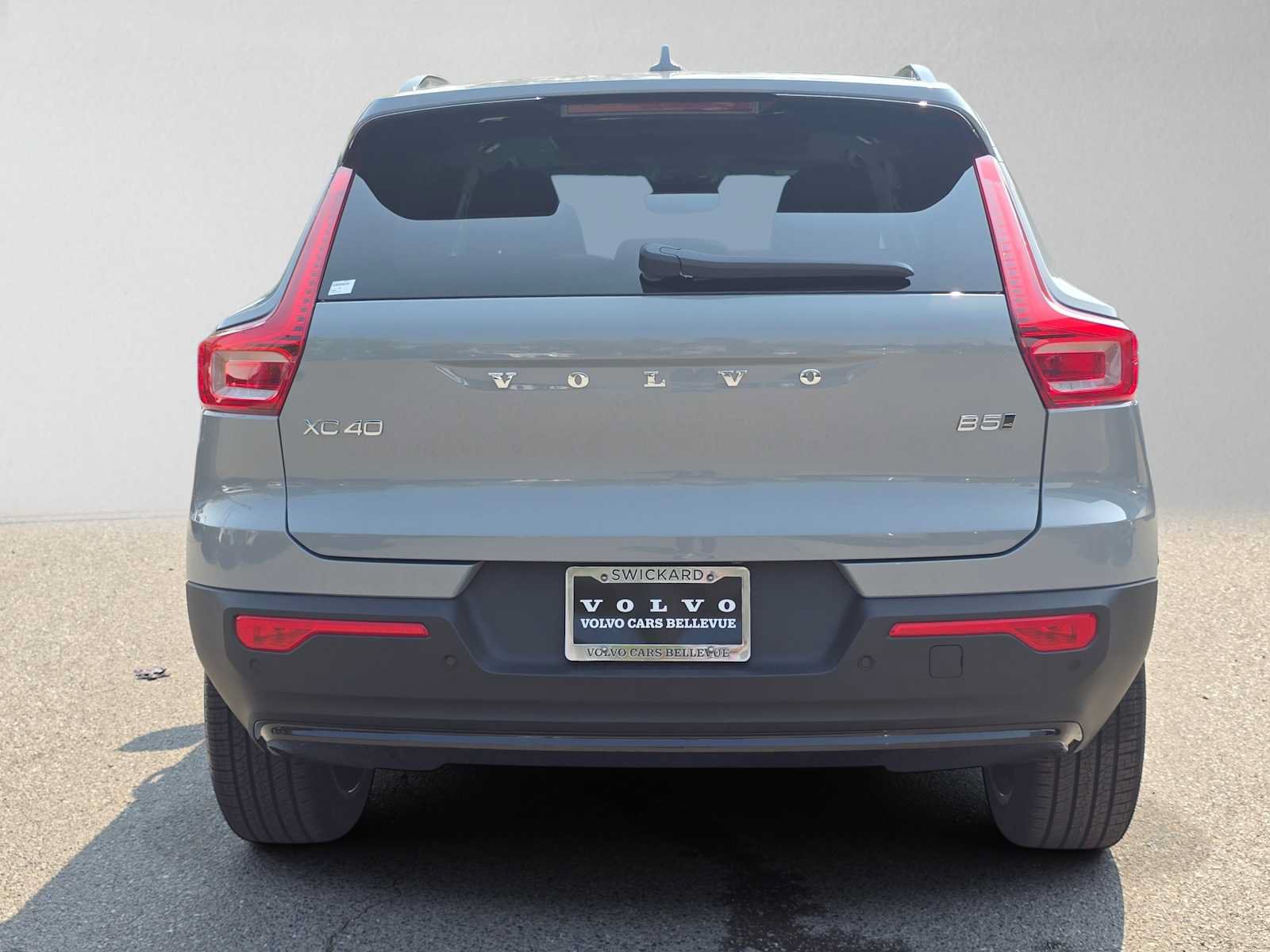 New 2026 Volvo XC40 B5 Ultra w/ Protection Package Premier AWD/4WD image 4