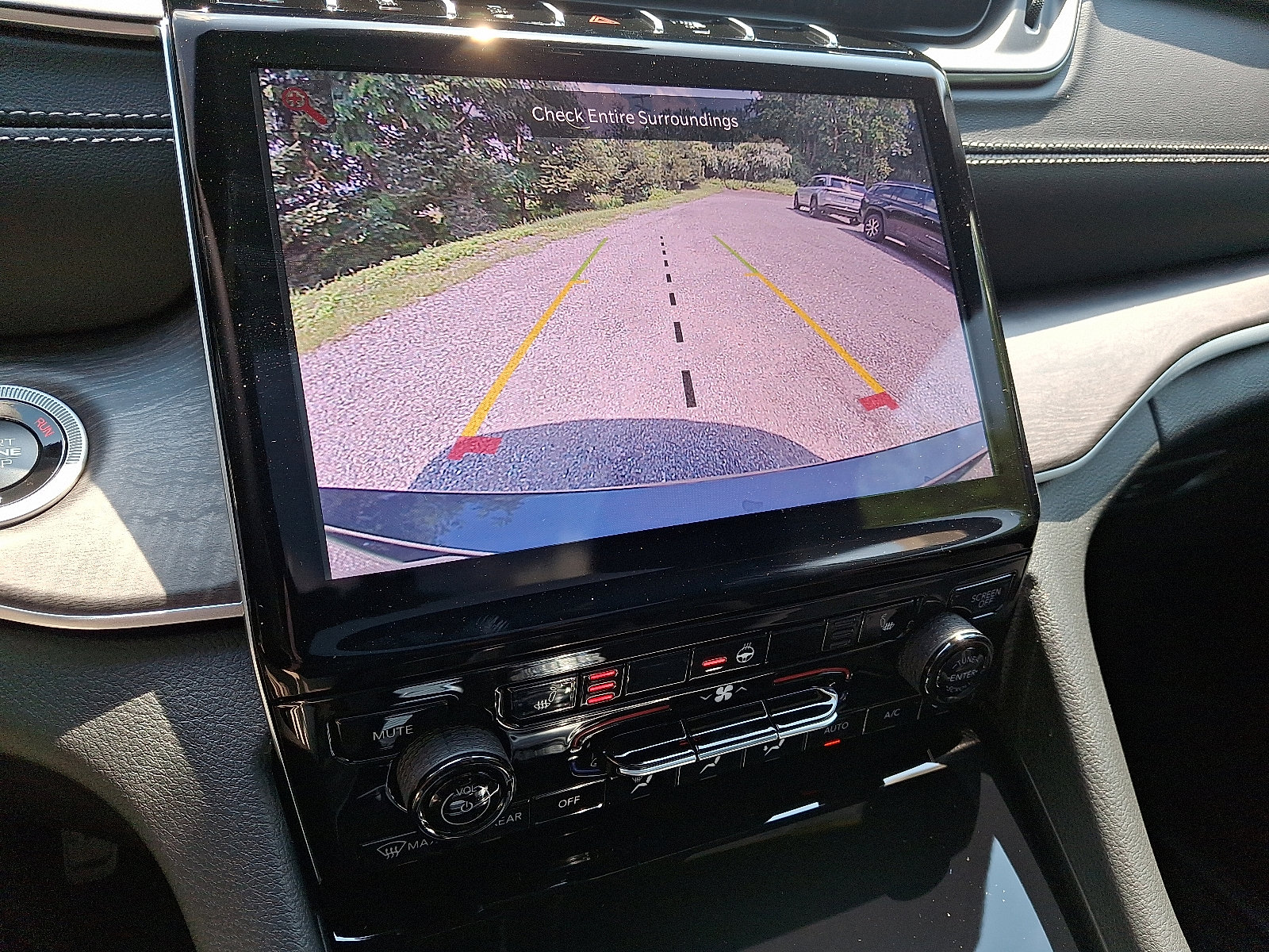 New 2025 Jeep Grand Cherokee L Limited w/ Black Appearance Package image 13