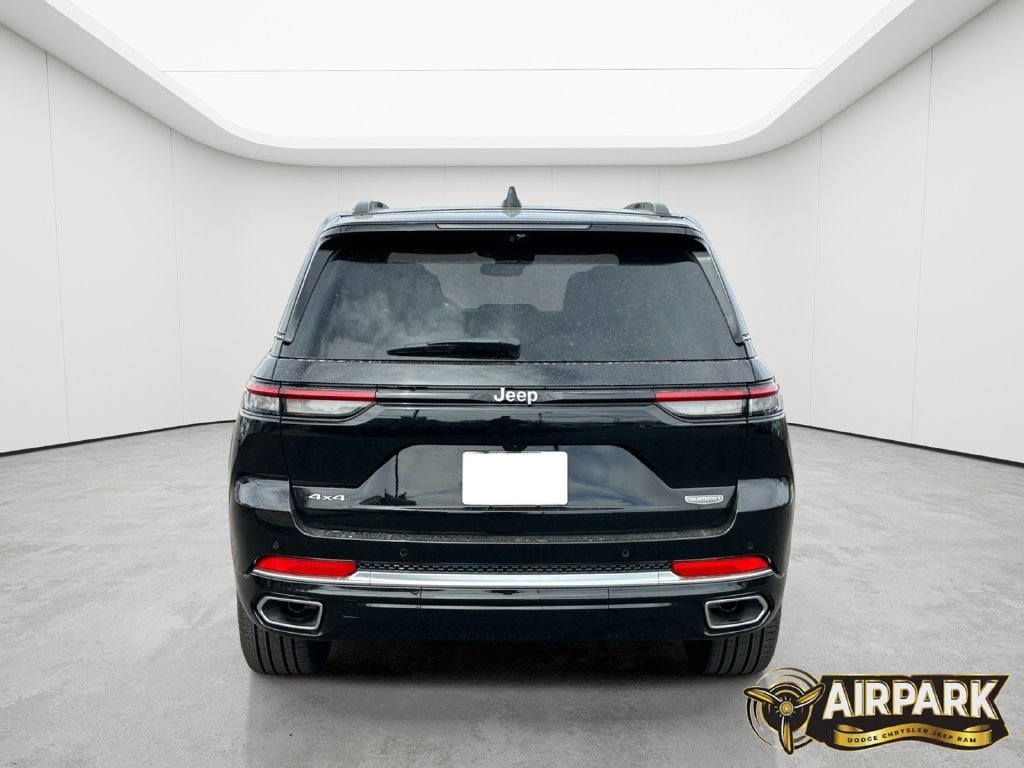 New 2025 Jeep Grand Cherokee Summit w/ Adv Protech Group IV AWD/4WD image 6