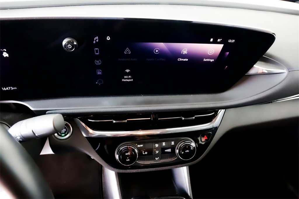 Used 2025 Buick Envista Sport Touring image 19