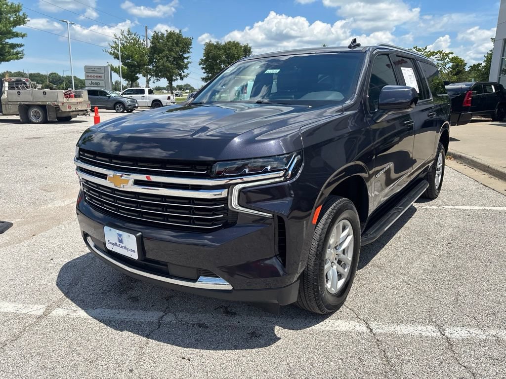 Used 2024 Chevrolet Suburban LT AWD/4WD image 12