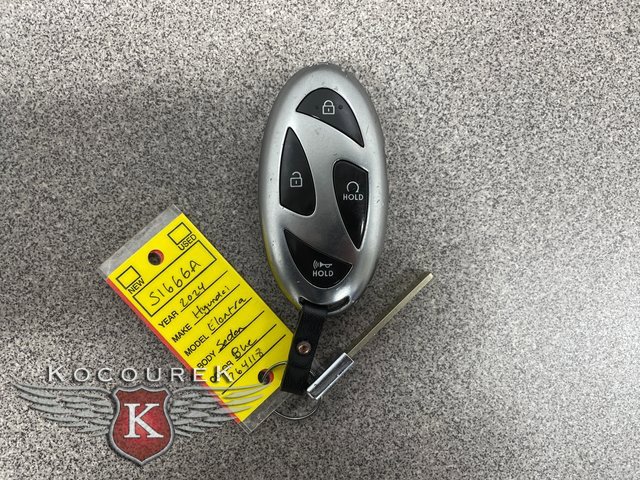 Used 2024 Hyundai Elantra SEL image 25