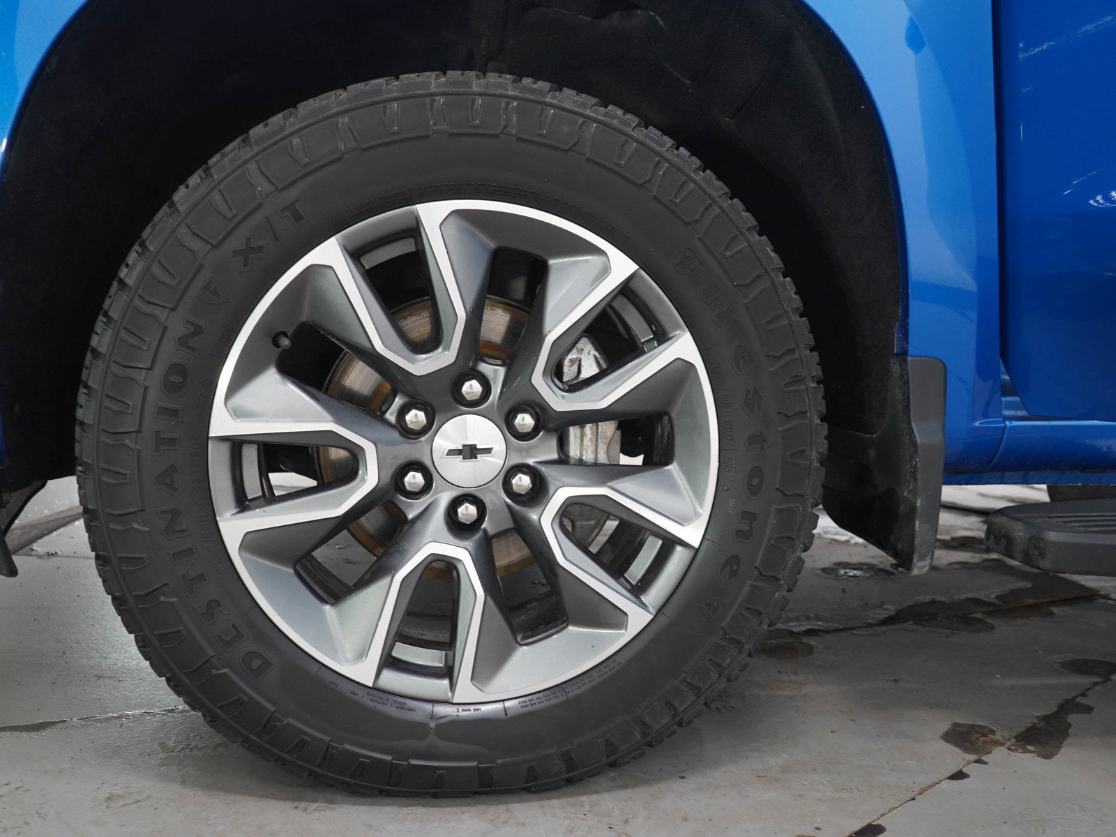 Used 2023 Chevrolet Silverado 1500 RST AWD/4WD image 30