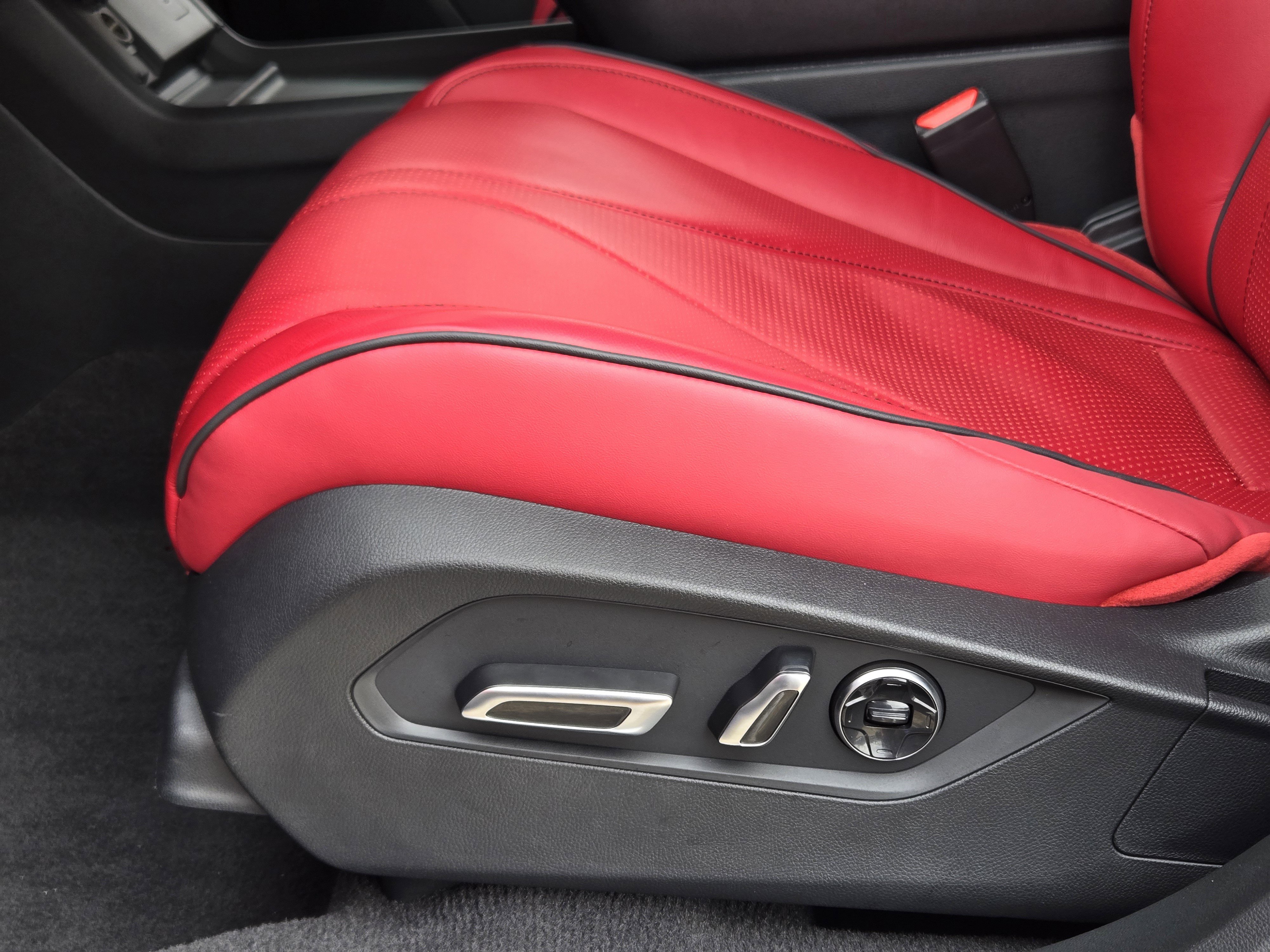 Certified 2025 Acura RDX A-Spec image 25