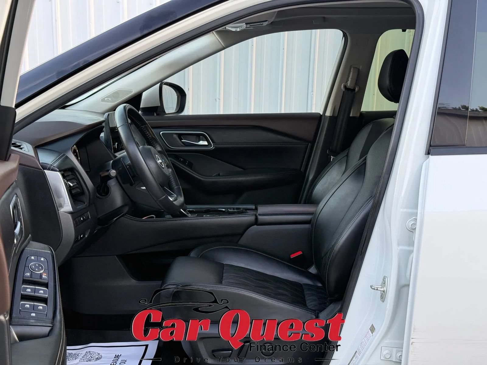 Used 2023 Nissan Rogue Platinum w/ Platinum Premium Package AWD/4WD image 9