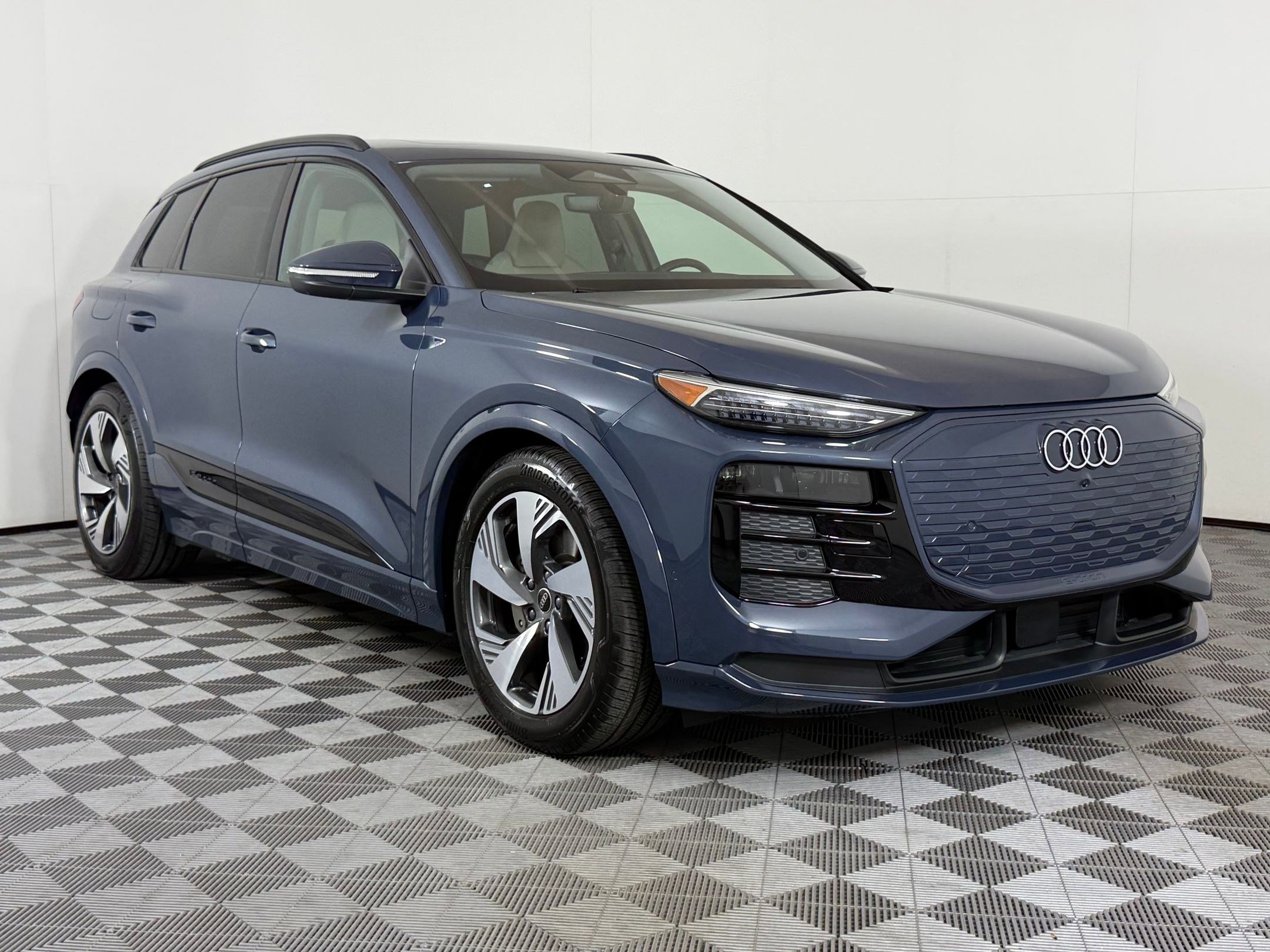 Certified 2025 Audi Q6 e-tron Prestige w/ Beige Warm Weather Package image 7