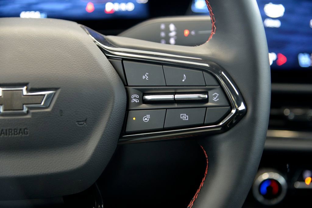 Certified 2025 Chevrolet Equinox EV RS w/ Convenience Package II image 23