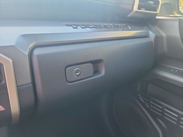 Certified 2025 Toyota Tacoma SR5 image 28