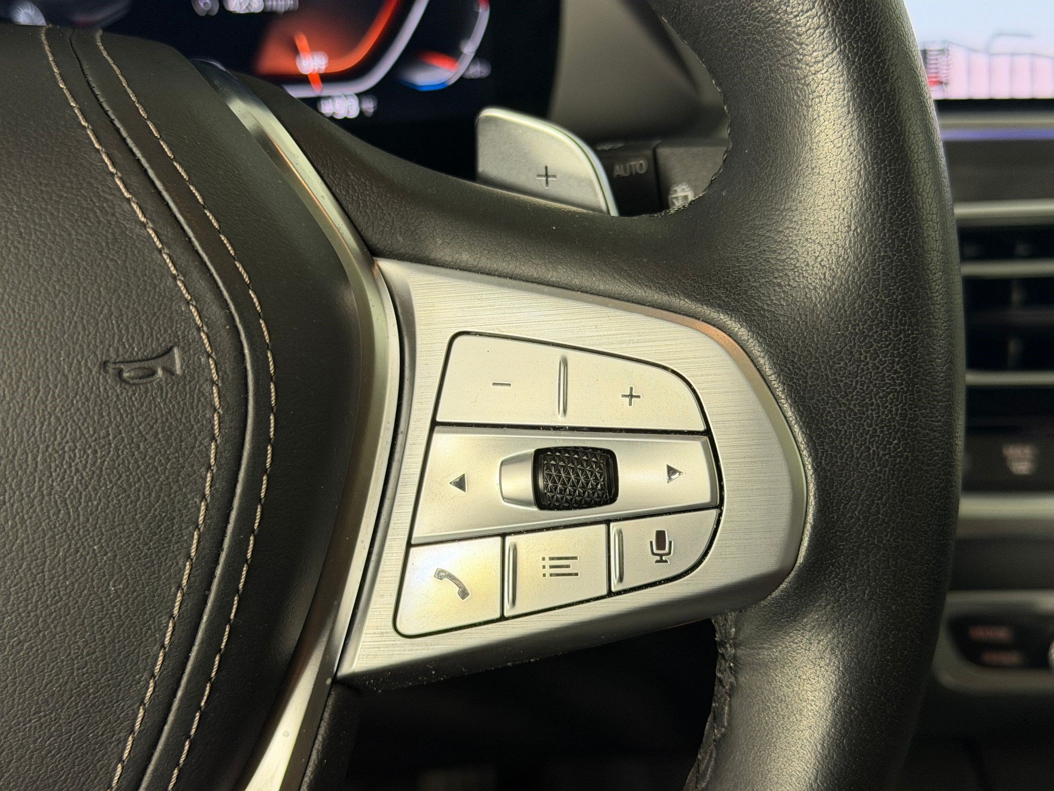 Used 2021 BMW X7 xDrive40i w/ Premium Package AWD/4WD image 17