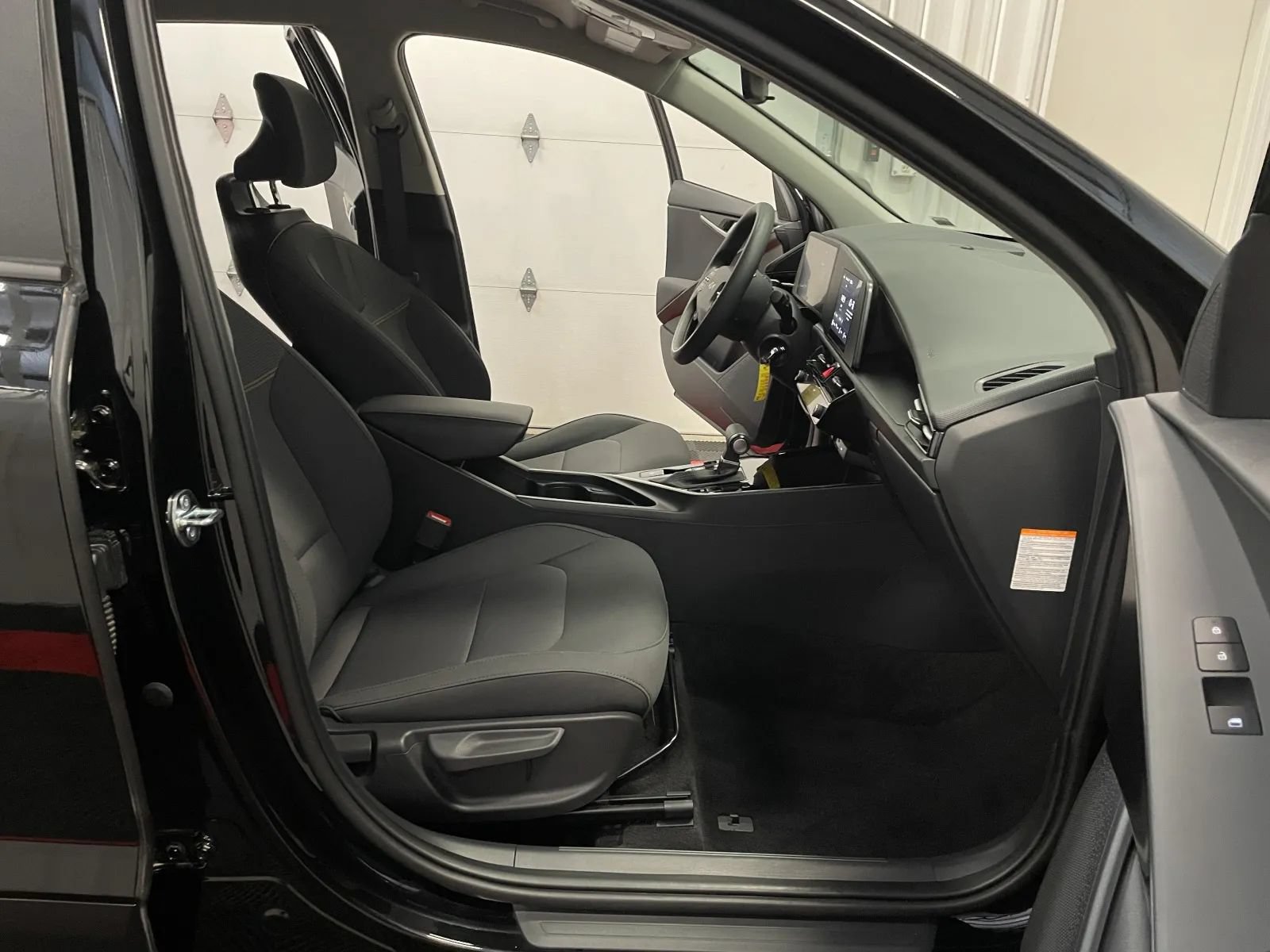 Used 2026 Kia Niro LX FWD image 41