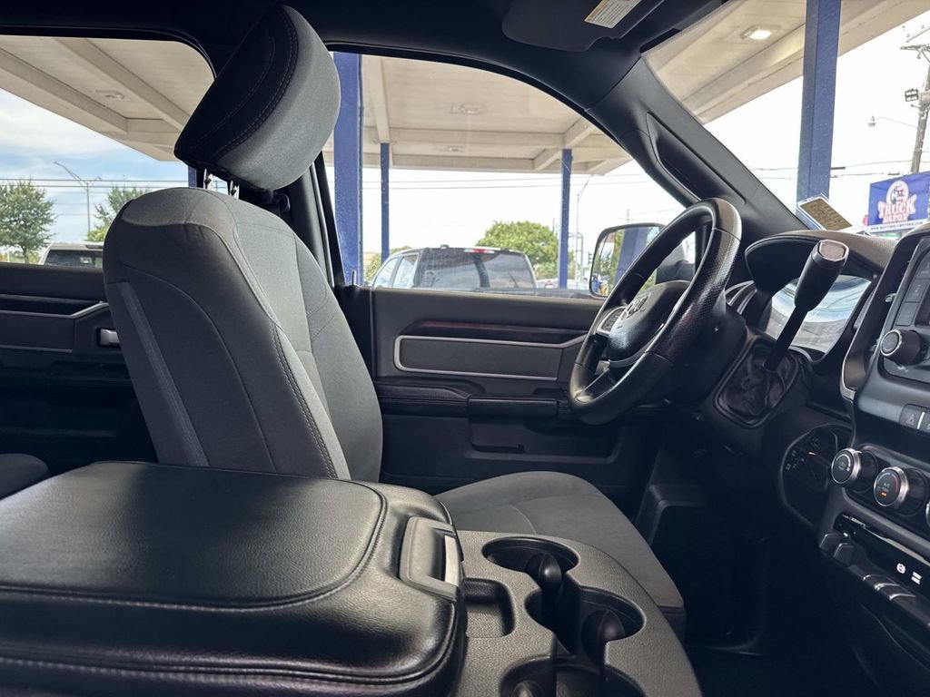 Used 2021 RAM 3500 Big Horn AWD/4WD image 12