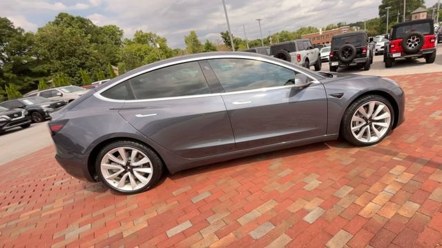 Used 2020 Tesla Model 3 Standard Range Plus RWD image 2