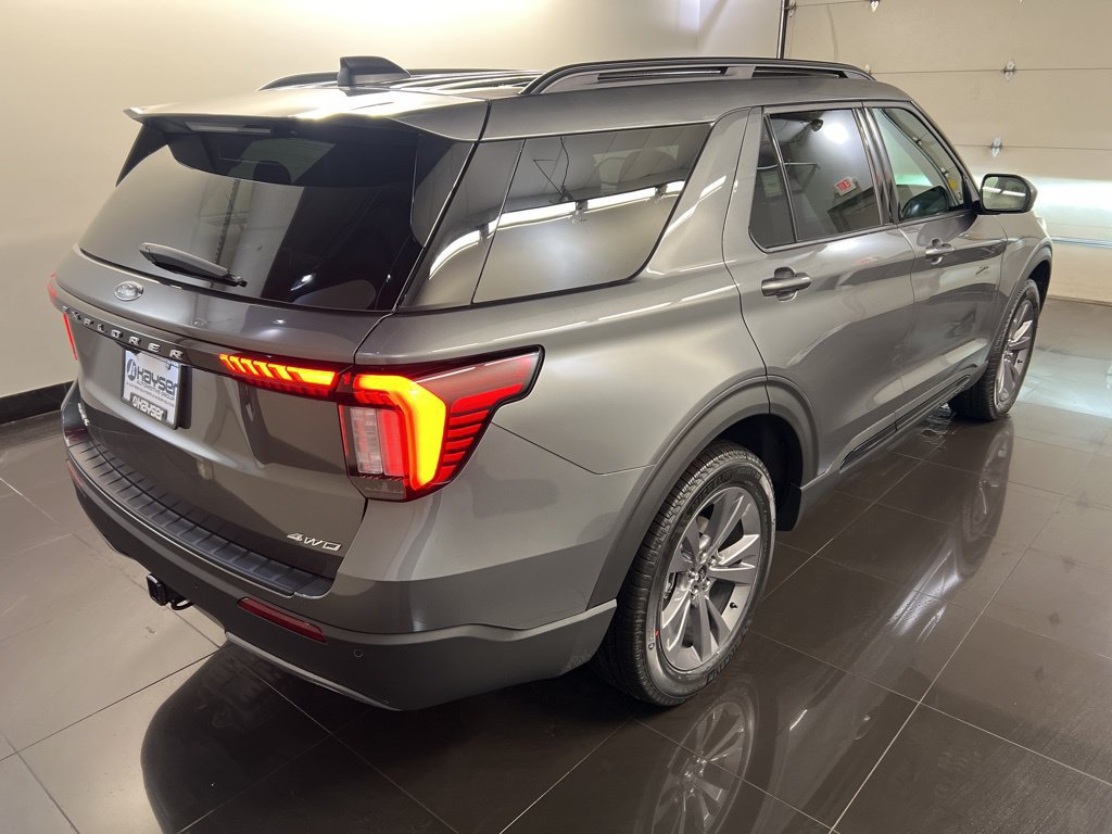 New 2026 Ford Explorer Active w/ Active Comfort Package AWD/4WD image 6