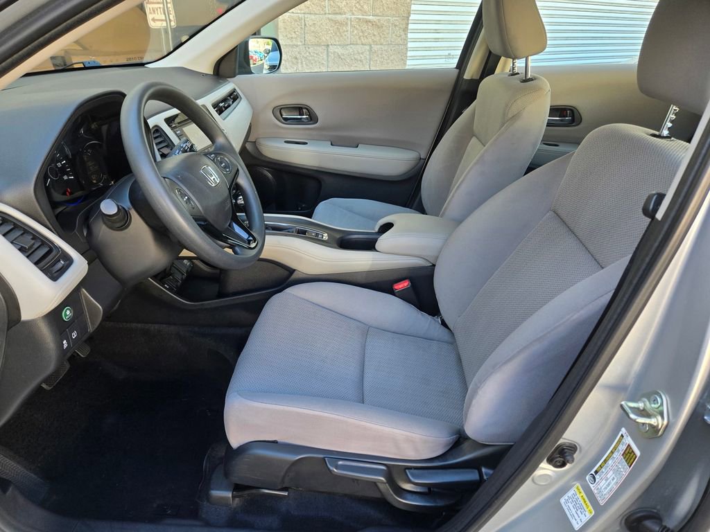 Used 2016 Honda HR-V LX image 16