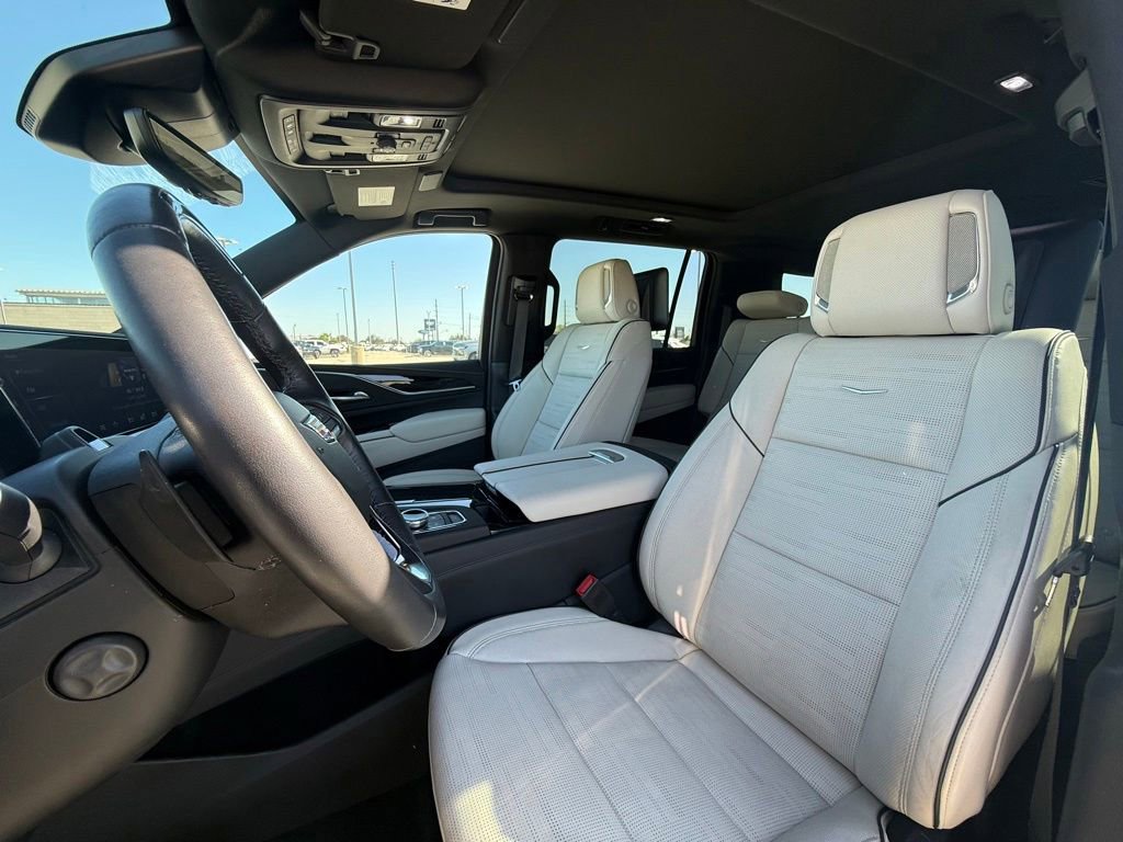 Used 2023 Cadillac Escalade ESV Sport w/ Touring Package AWD/4WD image 27