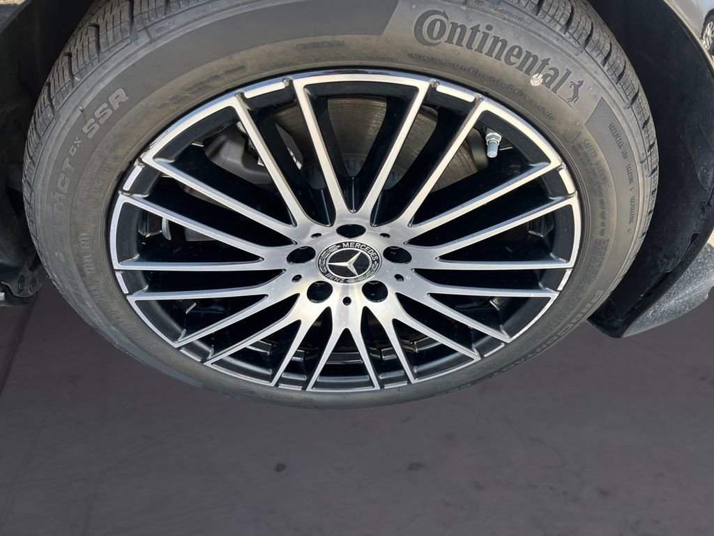 Certified 2026 Mercedes-Benz C 300 4MATIC Sedan image 14