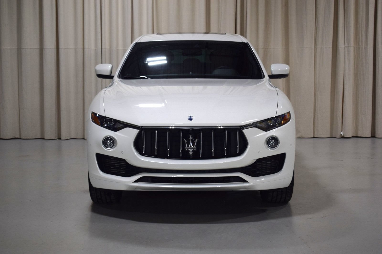 Certified 2023 Maserati Levante GT AWD/4WD image 7