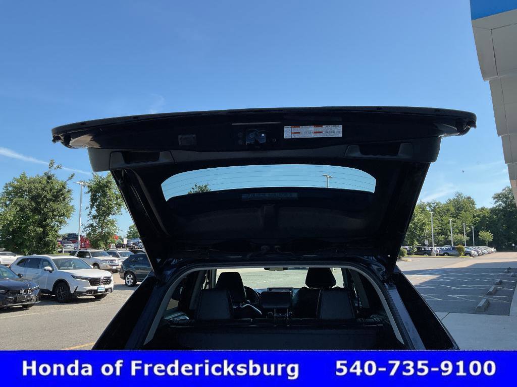 Used 2020 Toyota RAV4 Limited AWD/4WD image 20