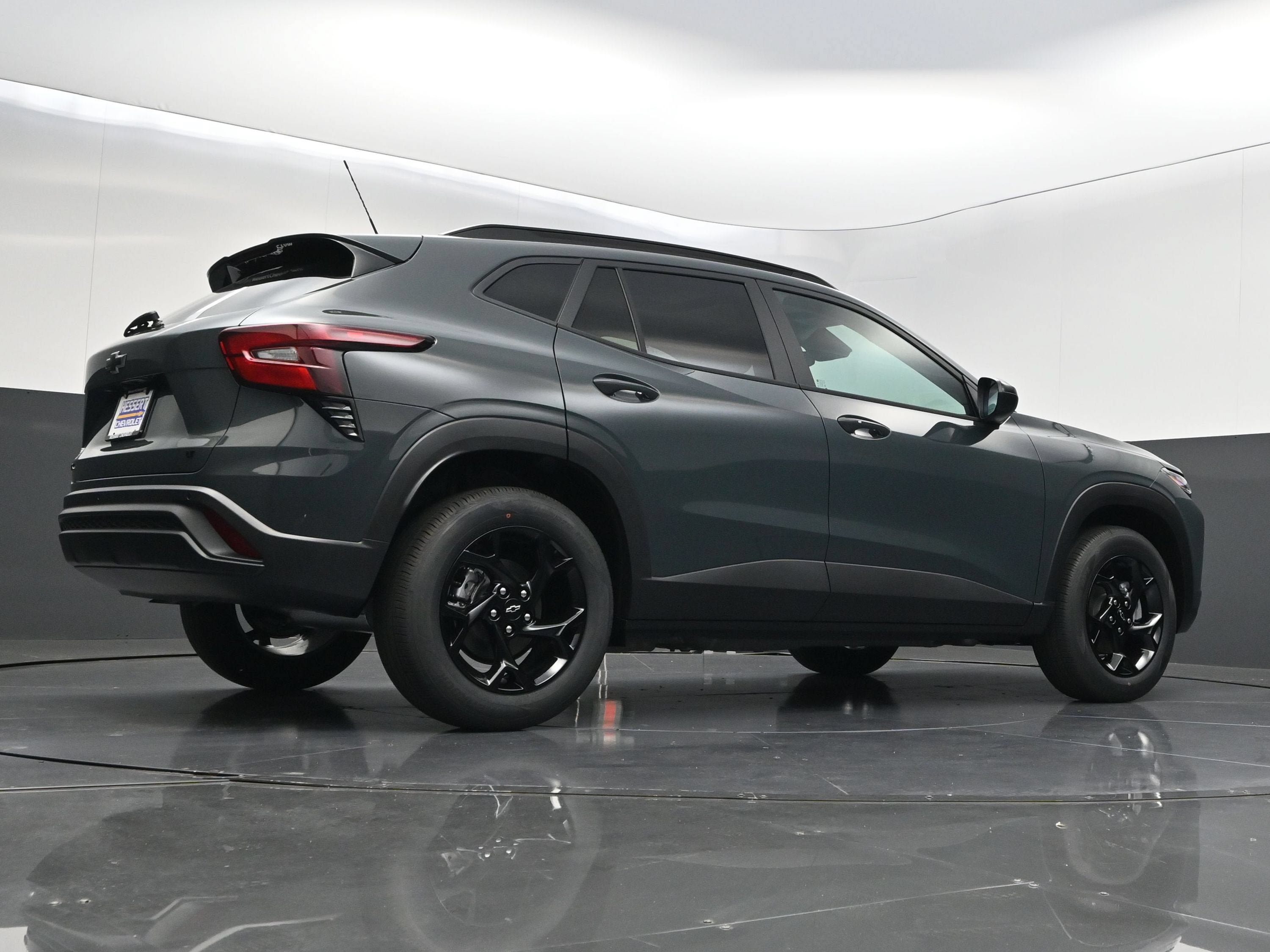New 2026 Chevrolet Trax LT w/ Sunroof Package FWD image 45