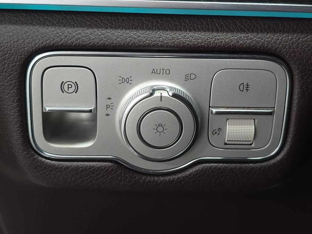 Used 2021 Mercedes-Benz GLE 350 image 21