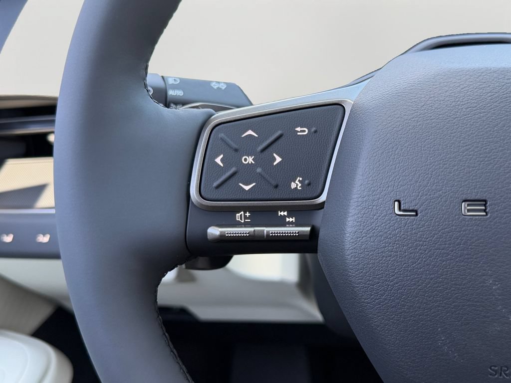 New 2026 Lexus ES 350h AWD w/ Cold Area Package image 17
