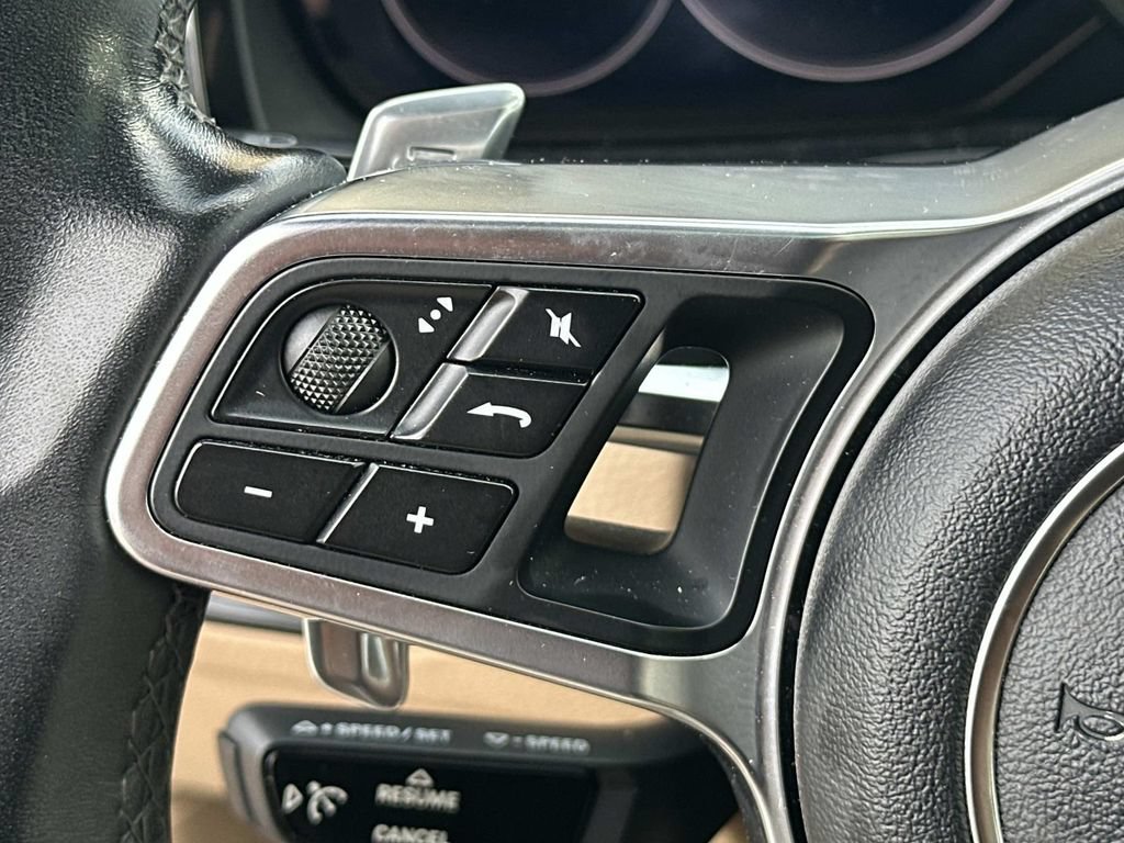 Used 2019 Porsche Cayenne AWD/4WD image 26