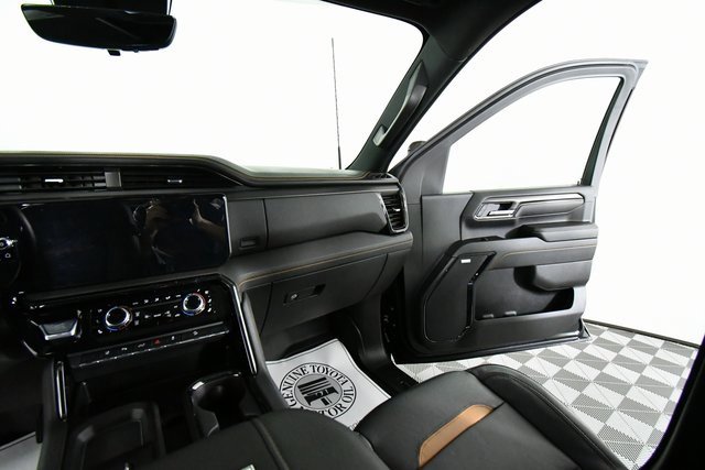 Used 2024 GMC Sierra 2500 AT4 w/ AT4 Premium Plus Package image 20