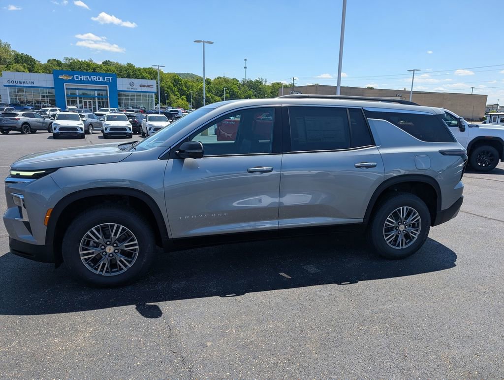 New 2026 Chevrolet Traverse LT w/ Driver Confidence Package AWD/4WD image 4
