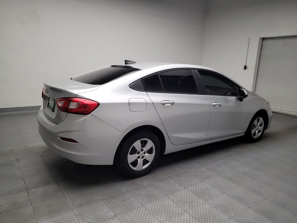 Used 2018 Chevrolet Cruze LS FWD image 10