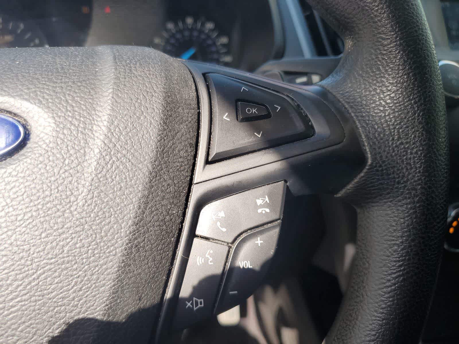 Used 2017 Ford Edge SE FWD image 20