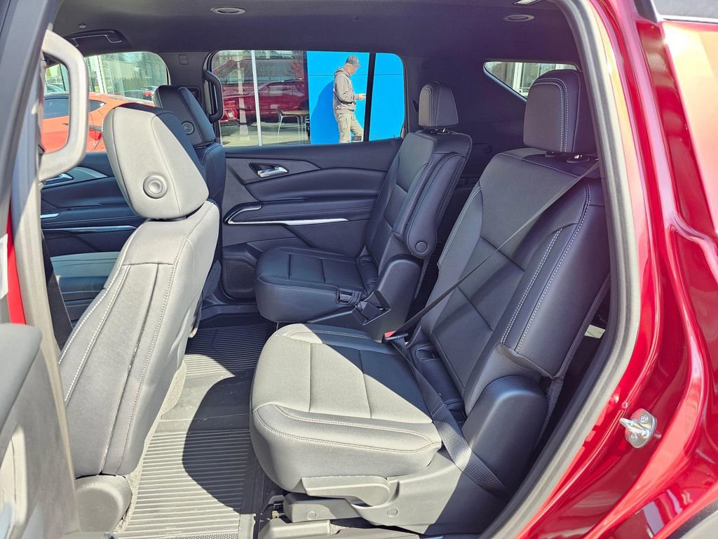 New 2026 Chevrolet Traverse LT image 16