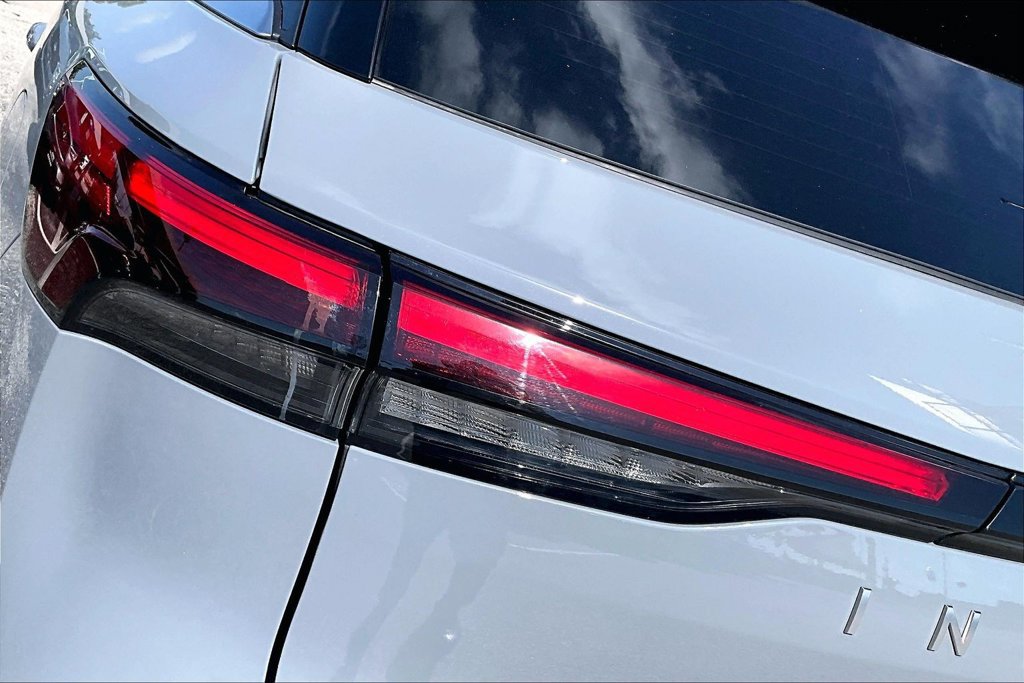 Used 2026 INFINITI QX60 Luxe w/ Cargo Package FWD image 40