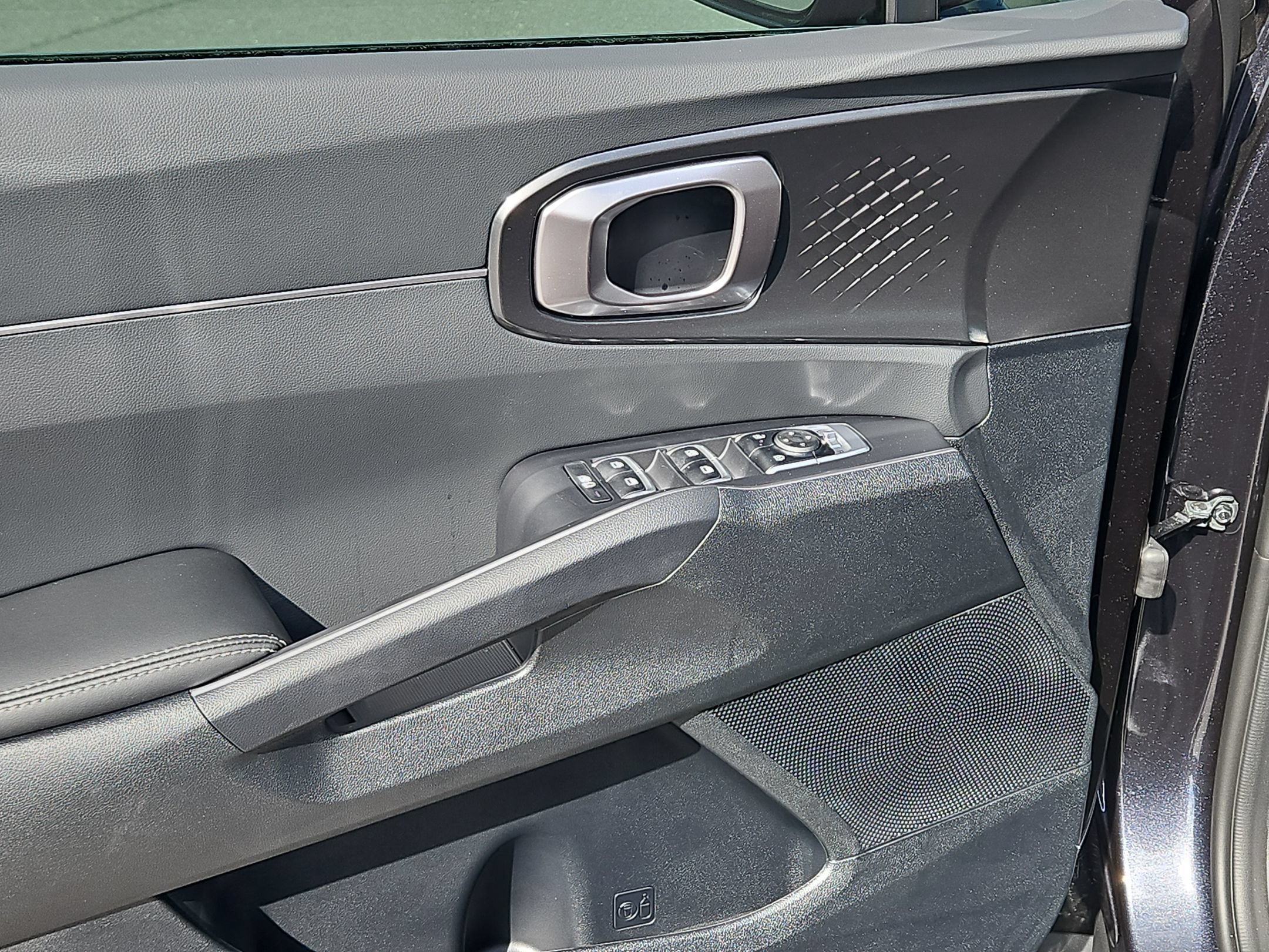 New 2026 Kia Sorento LX FWD image 16