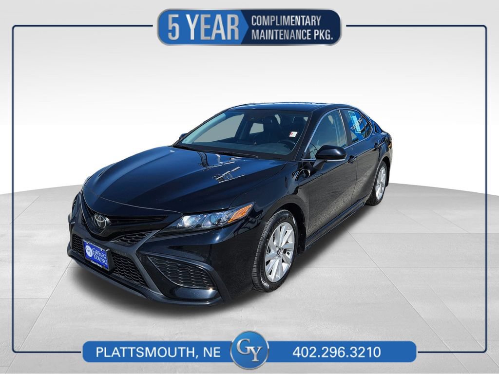 Used 2024 Toyota Camry SE FWD image 1