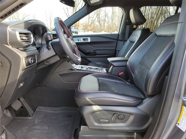 Used 2023 Ford Explorer ST-Line w/ Class IV Trailer Tow Package image 20