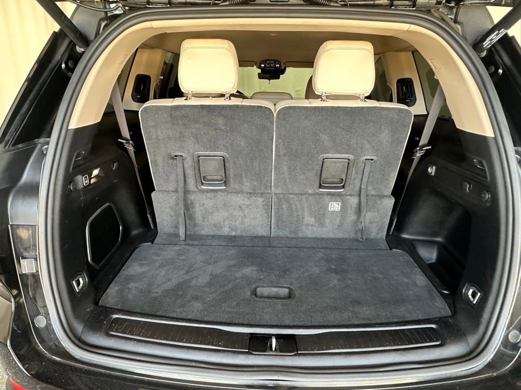 Used 2021 Jeep Grand Cherokee L Limited w/ Luxury Tech Group II image 8