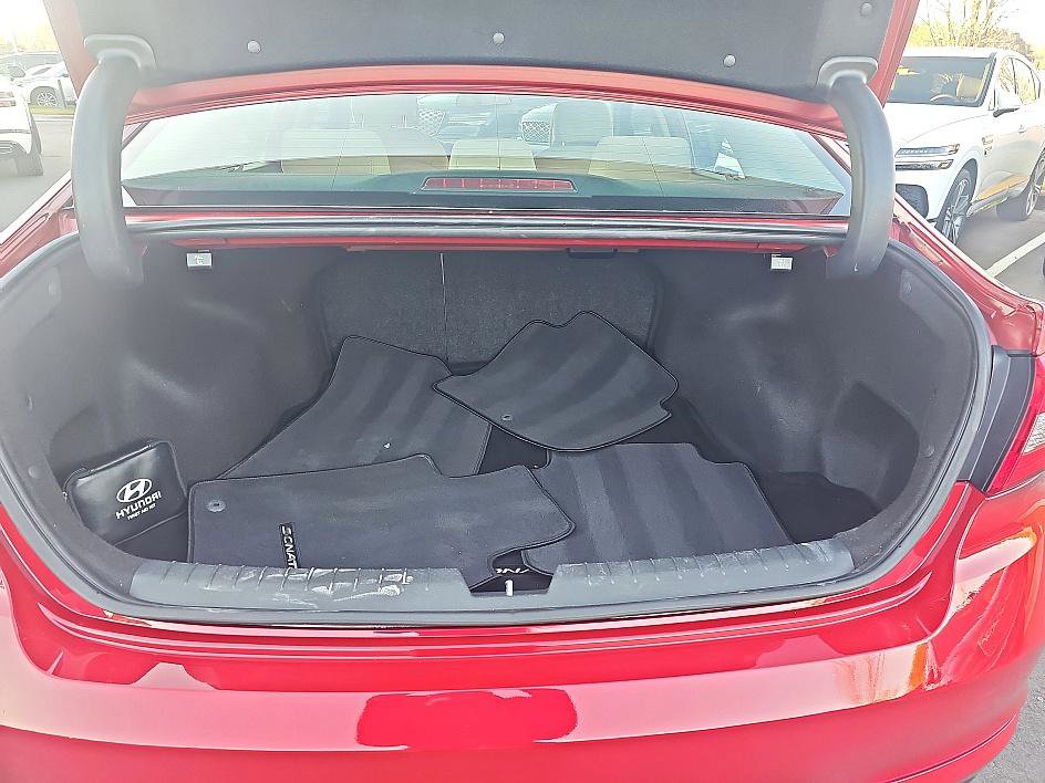 Used 2017 Hyundai Sonata SE image 30