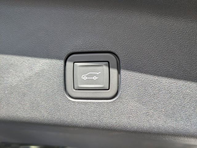 New 2026 Cadillac Vistiq Luxury AWD/4WD image 15