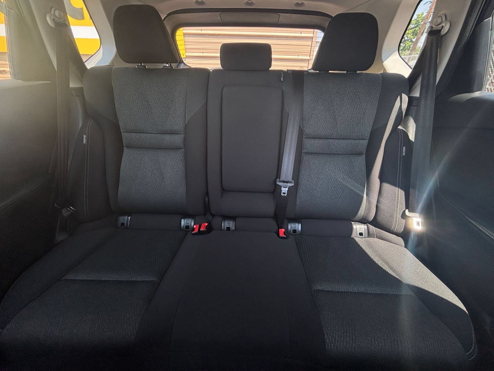 Used 2025 Nissan Rogue SV AWD/4WD image 37